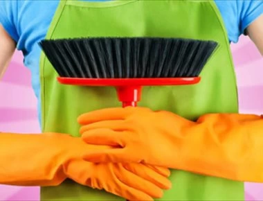 «Επικίνδυνος μύθος ότι η πολλή καθαριότητα κάνει κακό στην υγεία» προειδοποιούν Βρετανοί ειδικοί